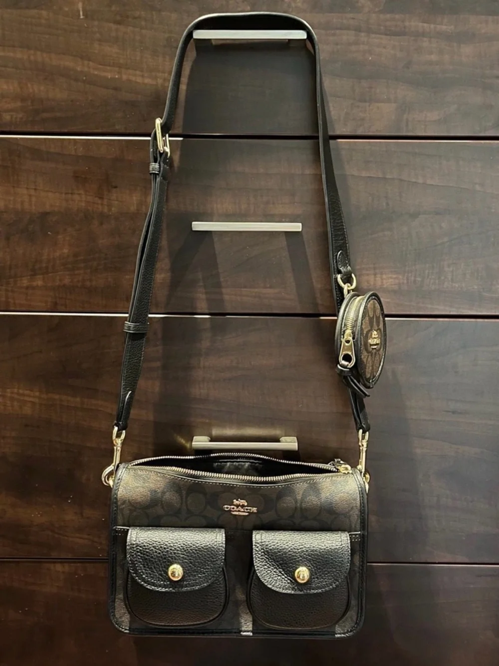 COACH PENNY CROSSBODY WITH COIN CASE IN SIGNATURE CANVAS BLACK/BROWN LIKE NEW! - Picture 2 of 4